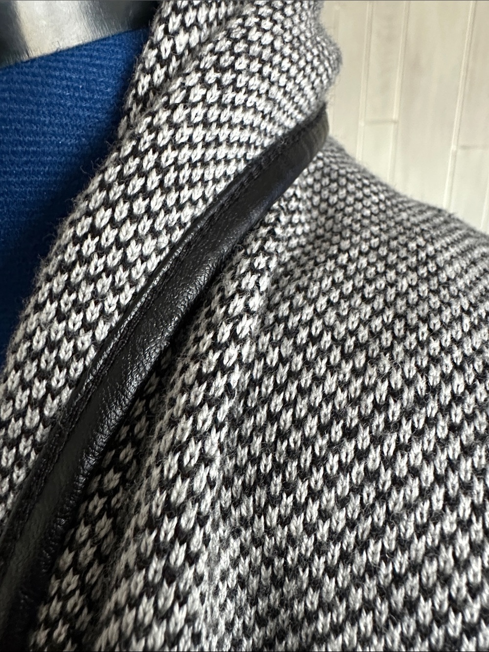 ALFRED SUNG Gray Open-Front Shawl Collar Long Cardigan - Picture 3 of 7